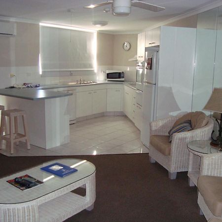 กรอสเวนอร์บีชฟร้อนท์อพาร์ทเม้น Aparthotel โกลด์โคสต์ ภายนอก รูปภาพ