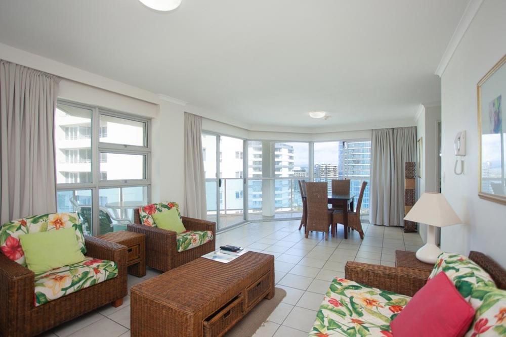 กรอสเวนอร์บีชฟร้อนท์อพาร์ทเม้น Aparthotel โกลด์โคสต์ ภายนอก รูปภาพ