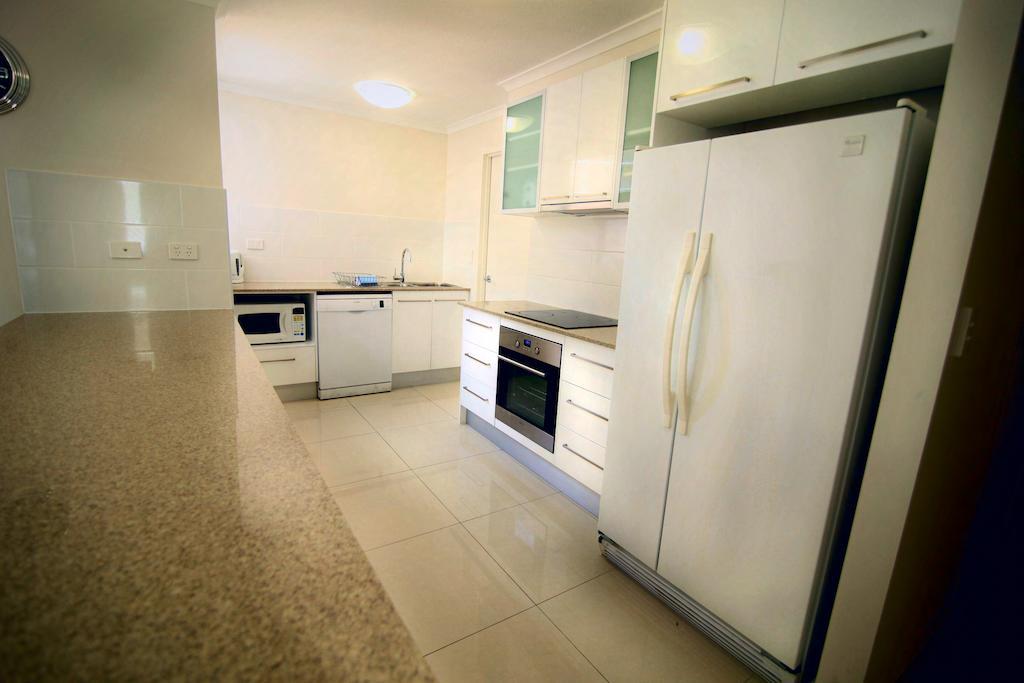 กรอสเวนอร์บีชฟร้อนท์อพาร์ทเม้น Aparthotel โกลด์โคสต์ ภายนอก รูปภาพ
