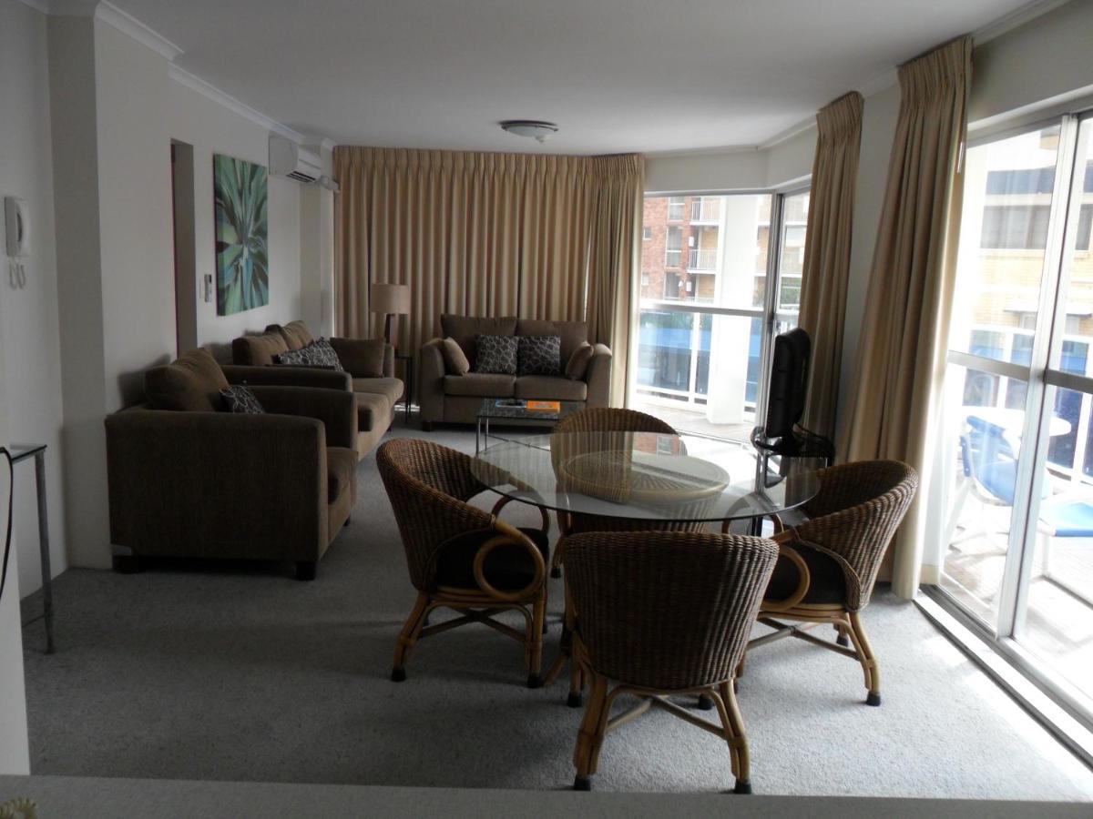 กรอสเวนอร์บีชฟร้อนท์อพาร์ทเม้น Aparthotel โกลด์โคสต์ ภายนอก รูปภาพ